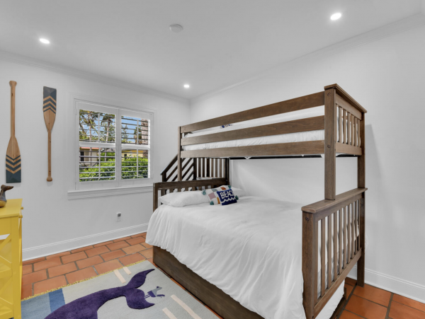 Naples Vacation Home With Private Pool Short Walk To Beach